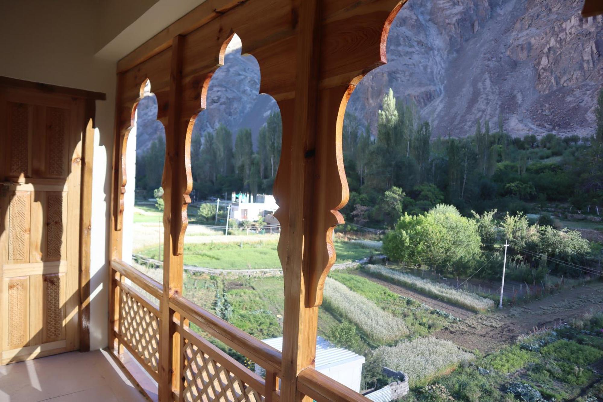 Hotel Duktuk Turtok Bagian luar foto