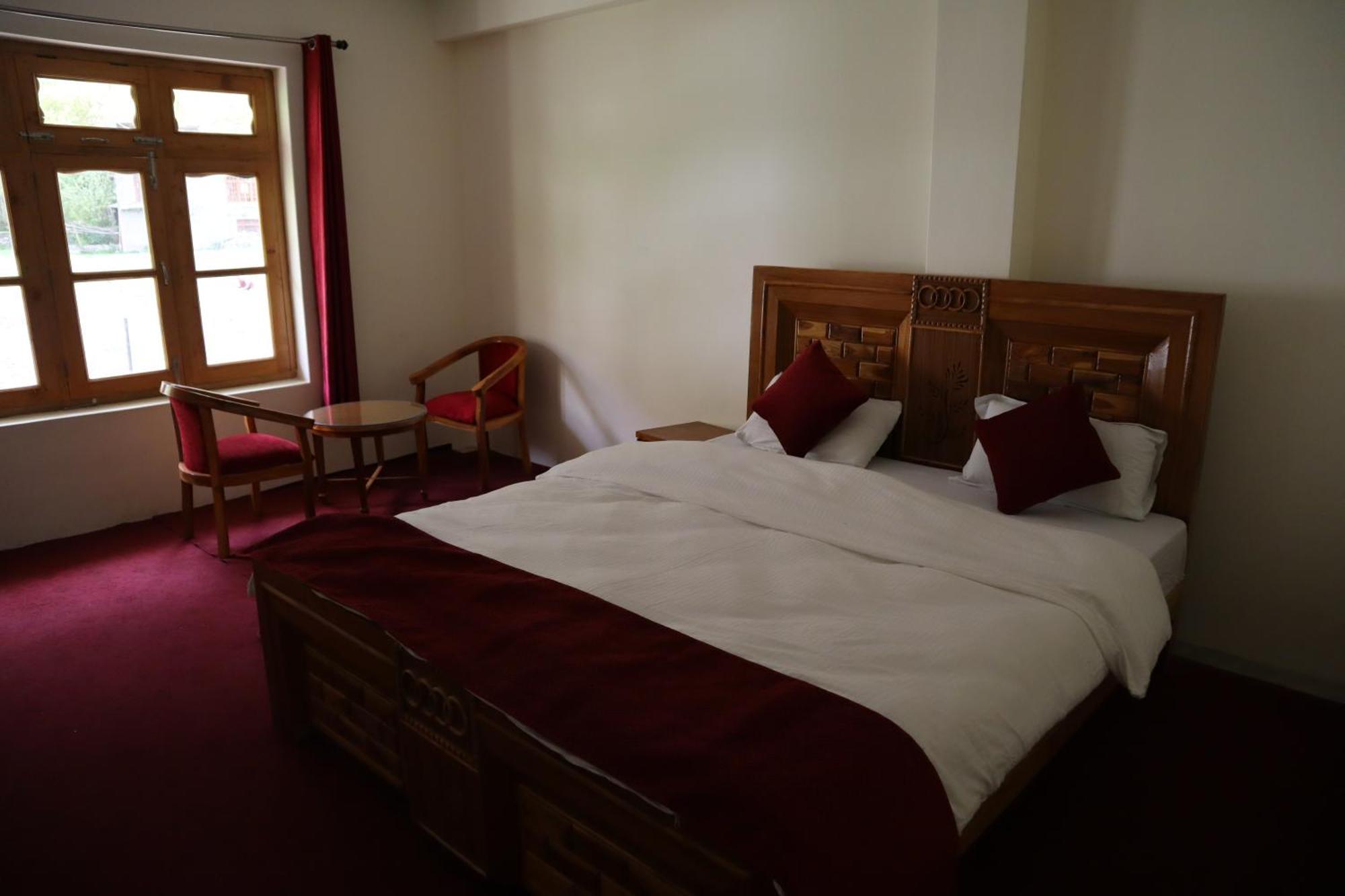 Hotel Duktuk Turtok Bagian luar foto