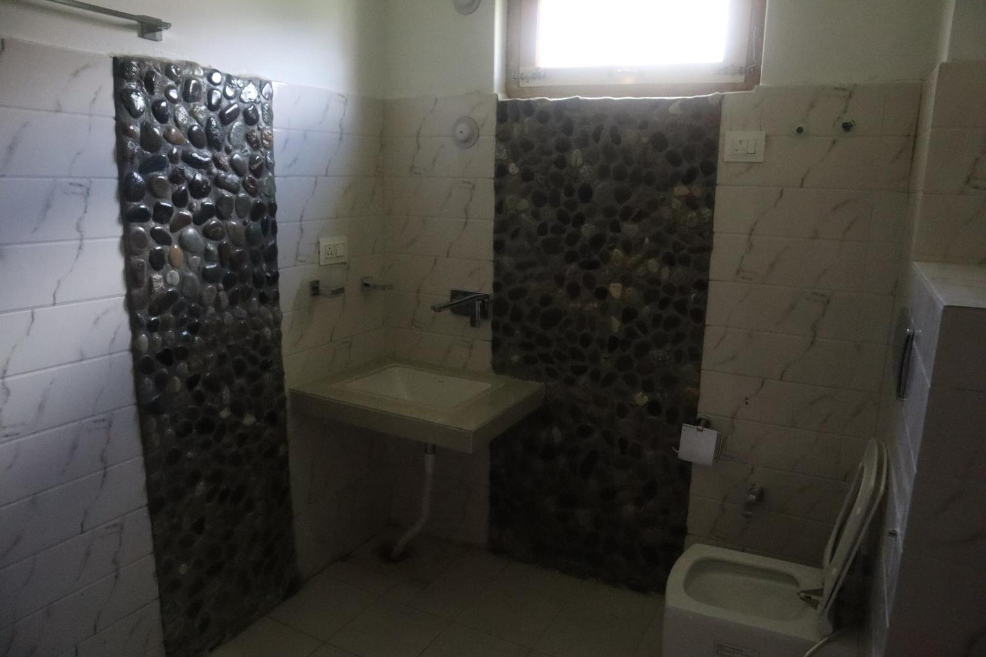 Hotel Duktuk Turtok Bagian luar foto