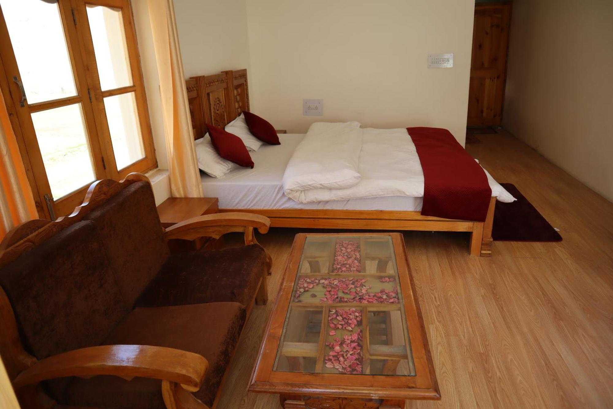 Hotel Duktuk Turtok Bagian luar foto